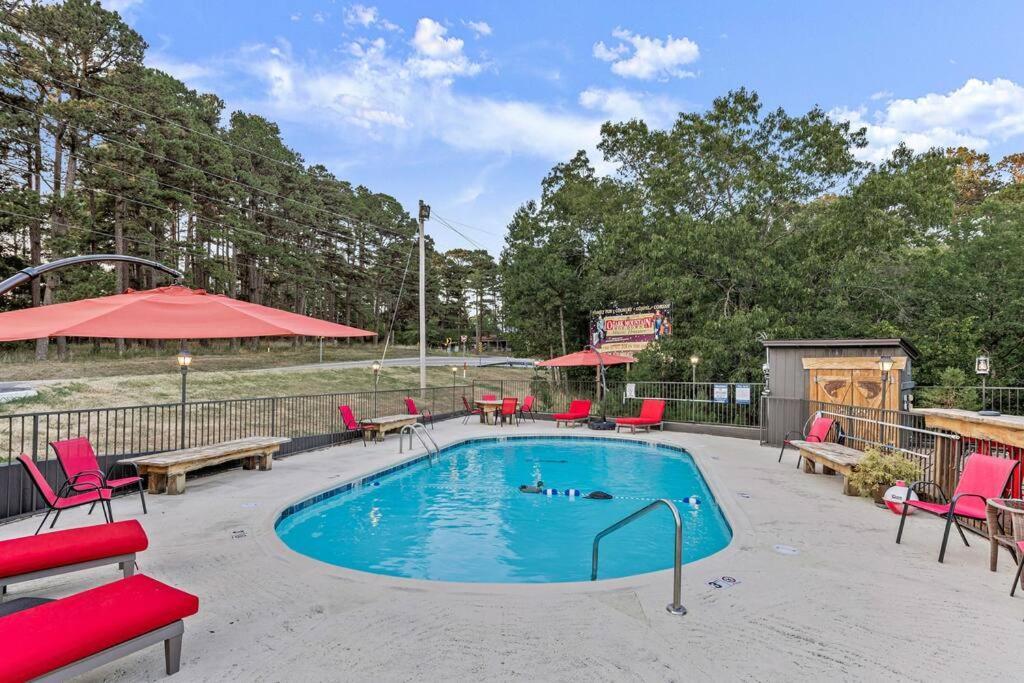 Stonegate Lodge 2 Queen Beds Wifi 50In Roku Tv Salt Water Pool Room #105 유레카 스프링스 외부 사진